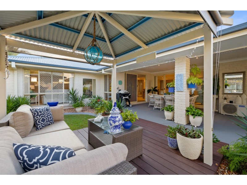 4 Cedarview Place, Wellington Point QLD 4160