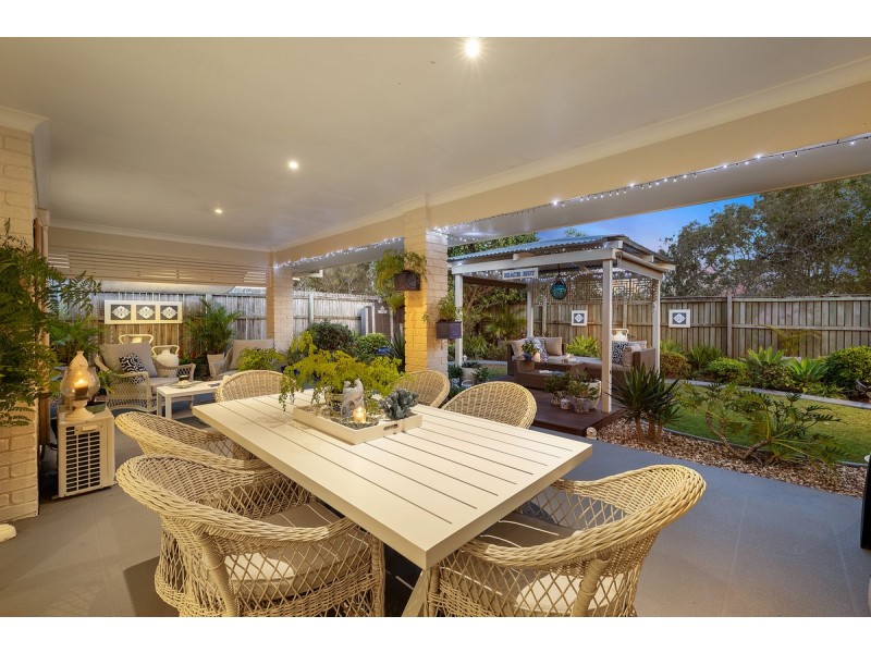 4 Cedarview Place, Wellington Point QLD 4160