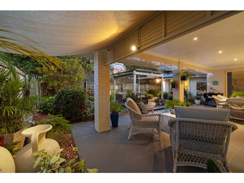 4 Cedarview Place, Wellington Point QLD 4160