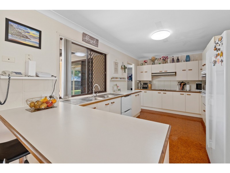 1 Petaluma Court, Victoria Point QLD 4165