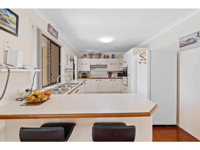 1 Petaluma Court, Victoria Point QLD 4165