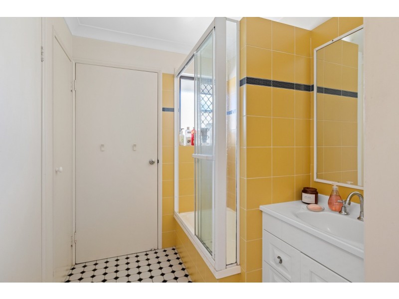 1 Petaluma Court, Victoria Point QLD 4165