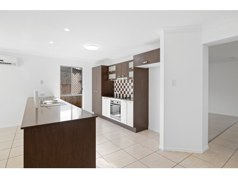 19 Shaw Place, Redland Bay QLD 4165