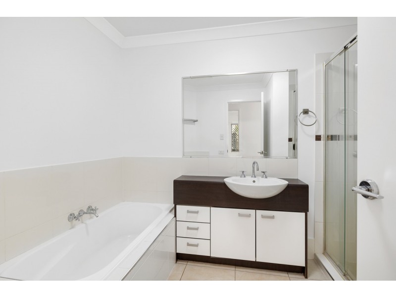 19 Shaw Place, Redland Bay QLD 4165