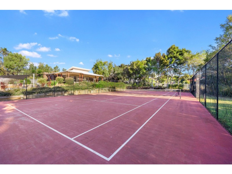 19 Shaw Place, Redland Bay QLD 4165