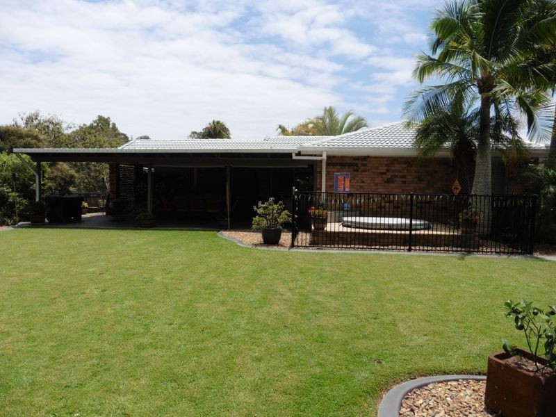 18 Terrier Court, Redland Bay QLD 4165