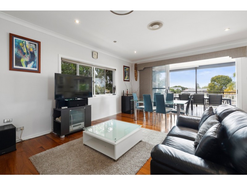 37 Wilde Street, Wynnum QLD 4178