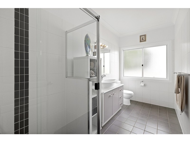 37 Wilde Street, Wynnum QLD 4178