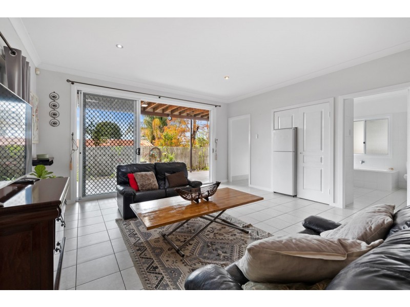 37 Wilde Street, Wynnum QLD 4178