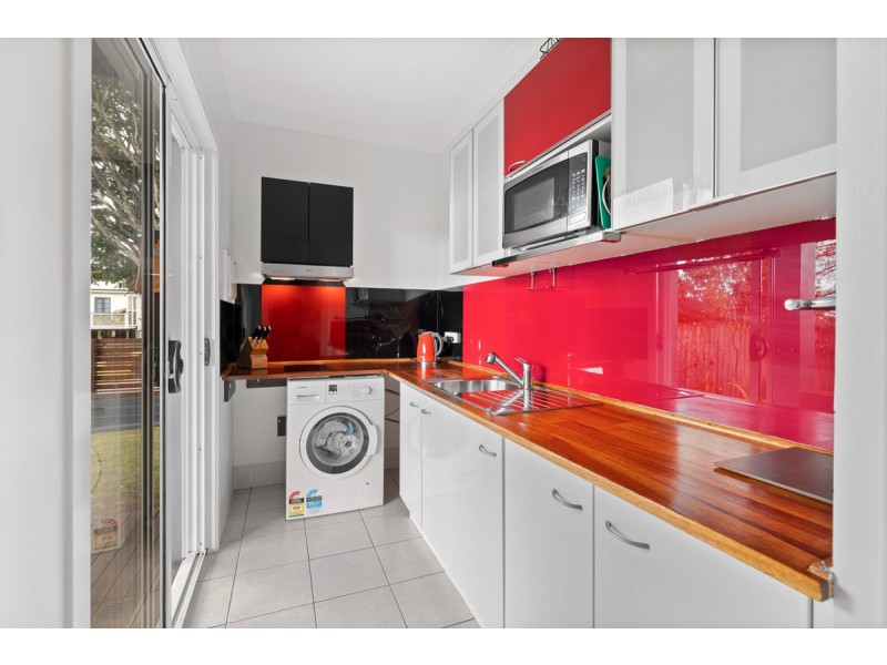 37 Wilde Street, Wynnum QLD 4178