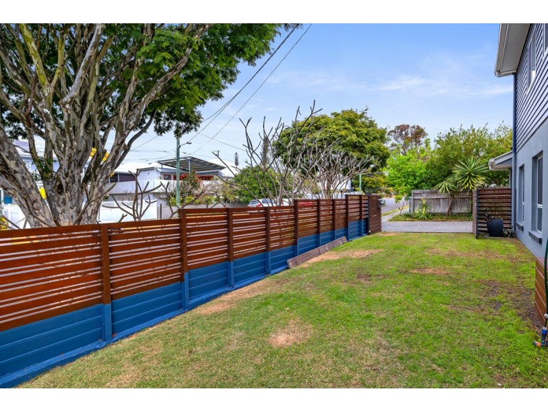 37 Wilde Street, Wynnum QLD 4178