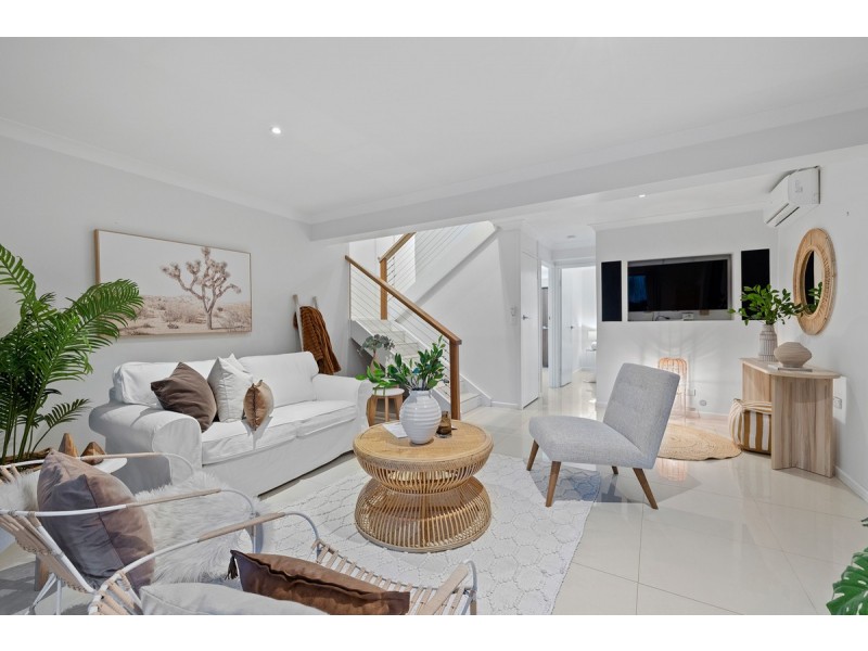 160 Pioneer Road, Sheldon QLD 4157