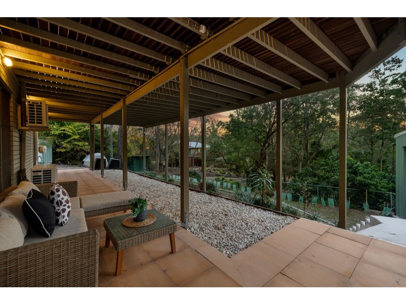 160 Pioneer Road, Sheldon QLD 4157