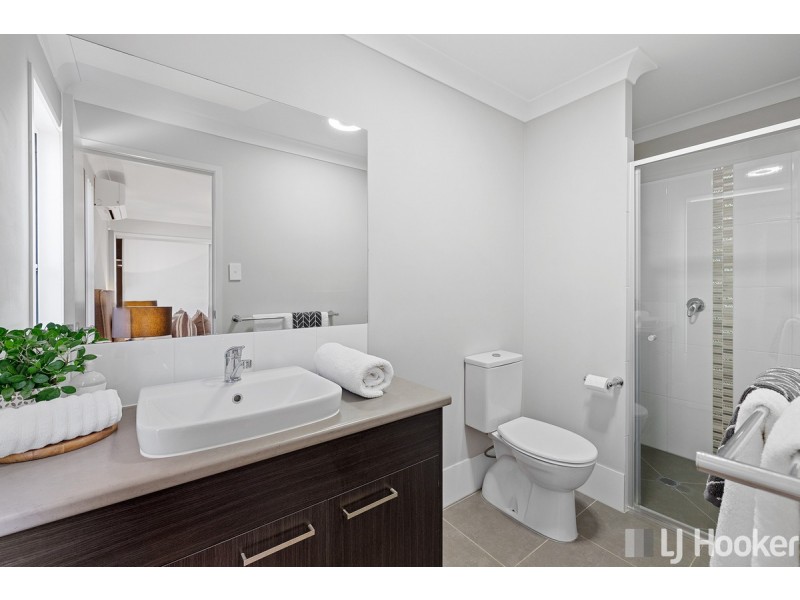 51 Winship Street, Ormiston QLD 4160