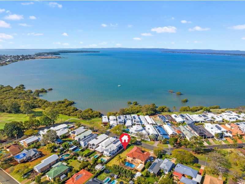 19 Broadwater Terrace, Redland Bay QLD 4165
