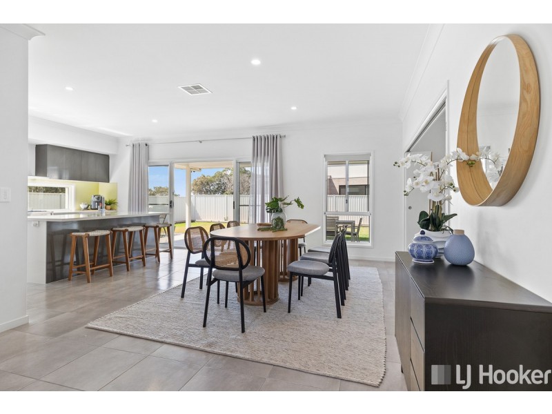 83 Waterville Drive, Thornlands QLD 4164