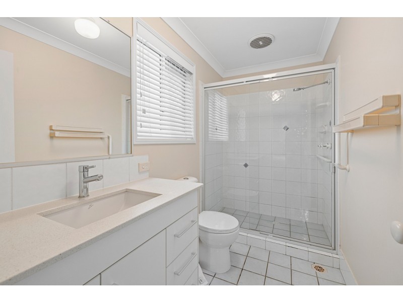 18 Ralph Street, Cleveland QLD 4163