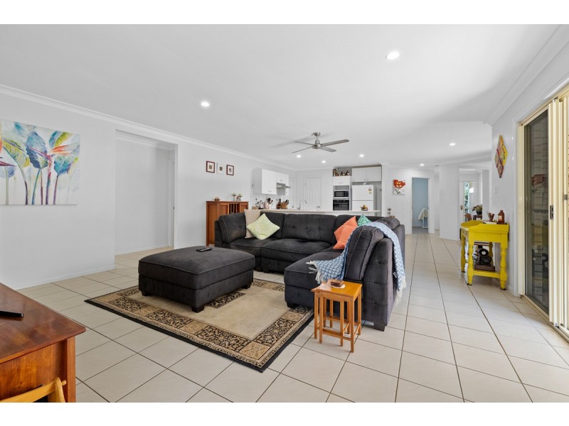 17 Adam Street, Cleveland QLD 4163