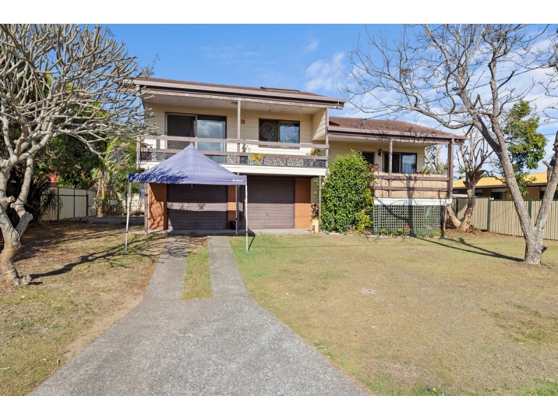 11 Sunbury Street, Birkdale QLD 4159