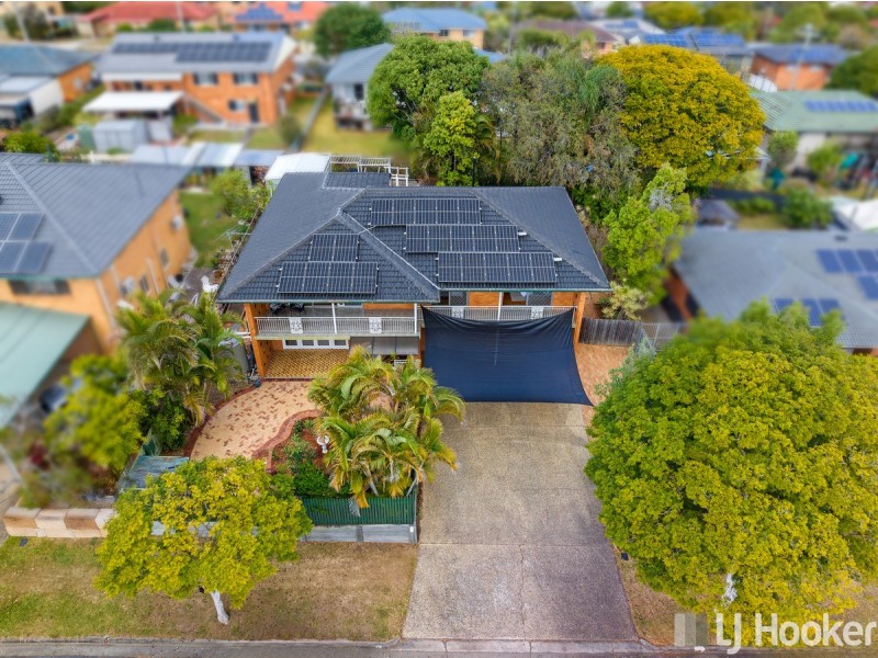 8 Danina Street, Mansfield QLD 4122