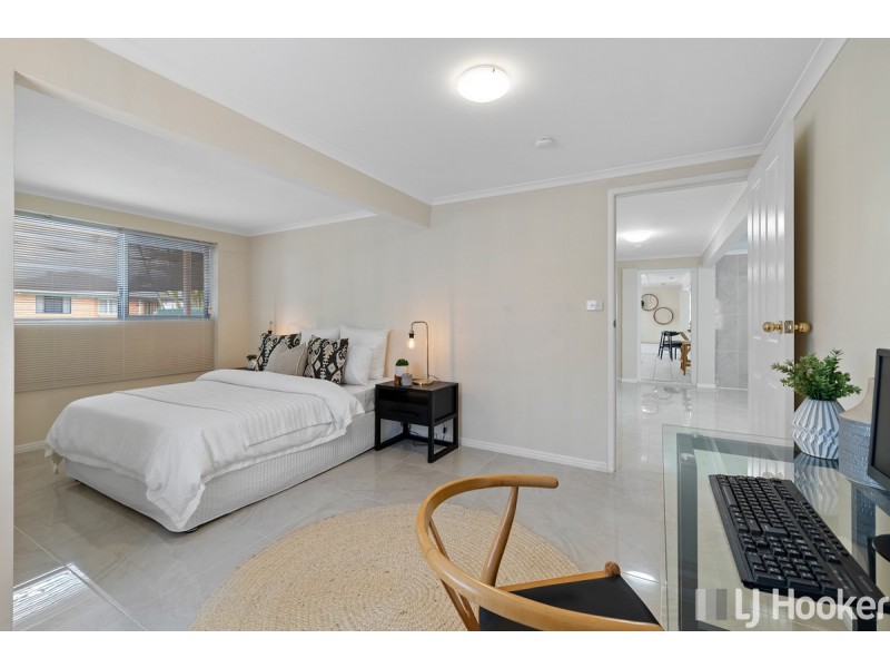 8 Danina Street, Mansfield QLD 4122