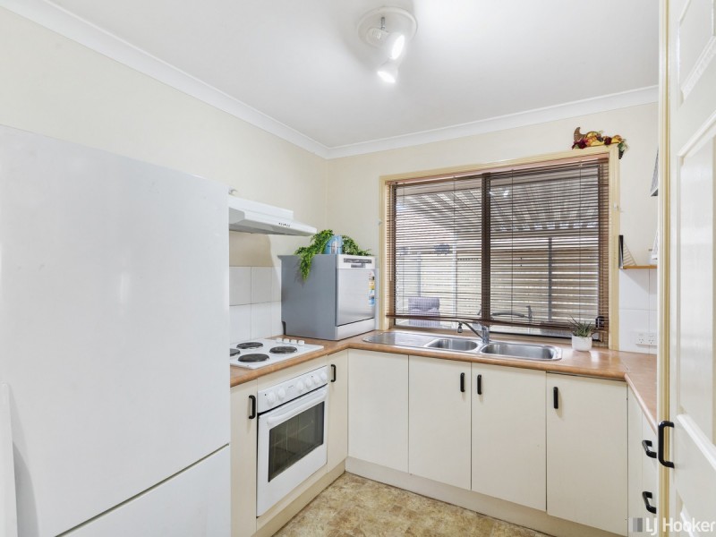 15 Cherrytree Place, Waterford West QLD 4133