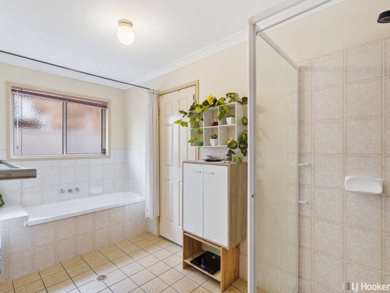 15 Cherrytree Place, Waterford West QLD 4133