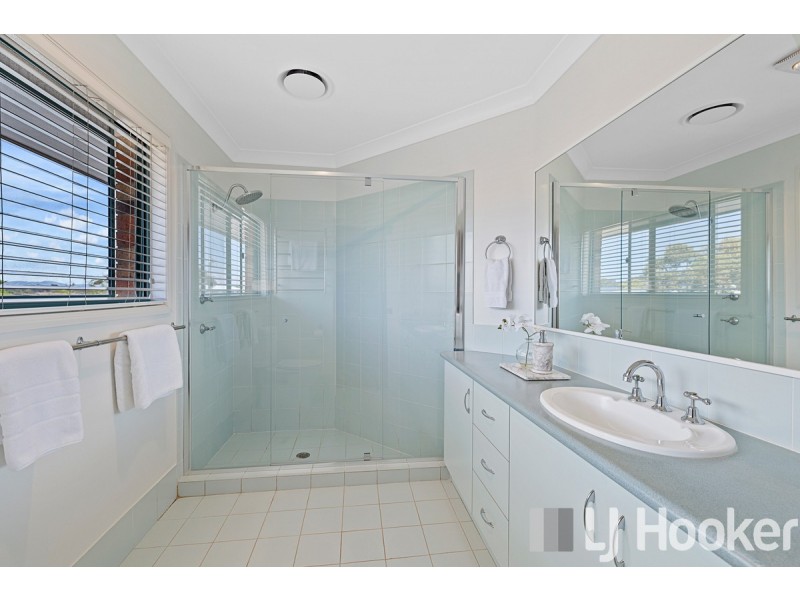 9 Trafalgar Drive, Victoria Point QLD 4165