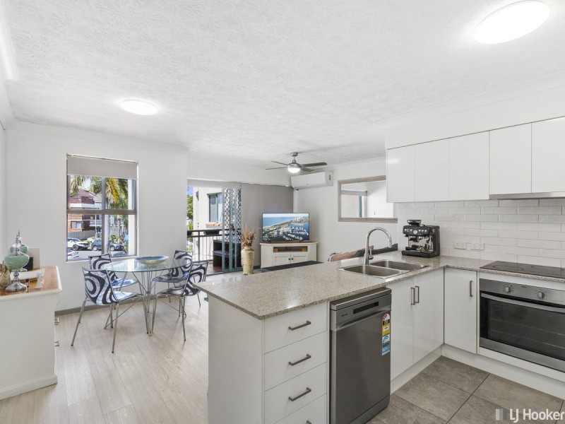 9/7-9 Robert Street, Labrador QLD 4215