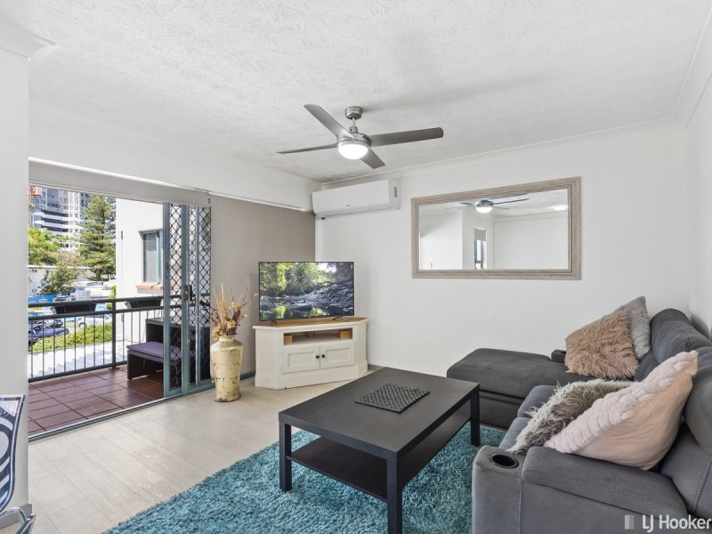 9/7-9 Robert Street, Labrador QLD 4215