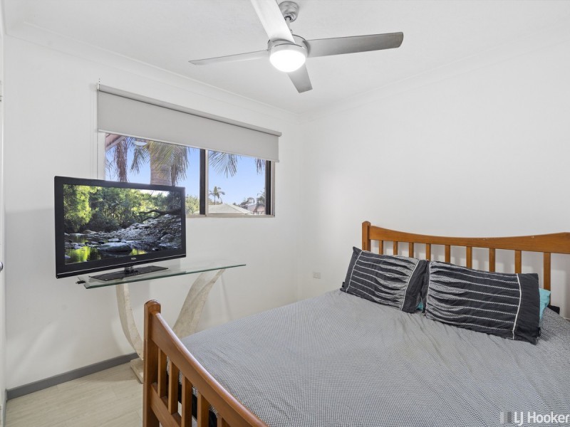 9/7-9 Robert Street, Labrador QLD 4215