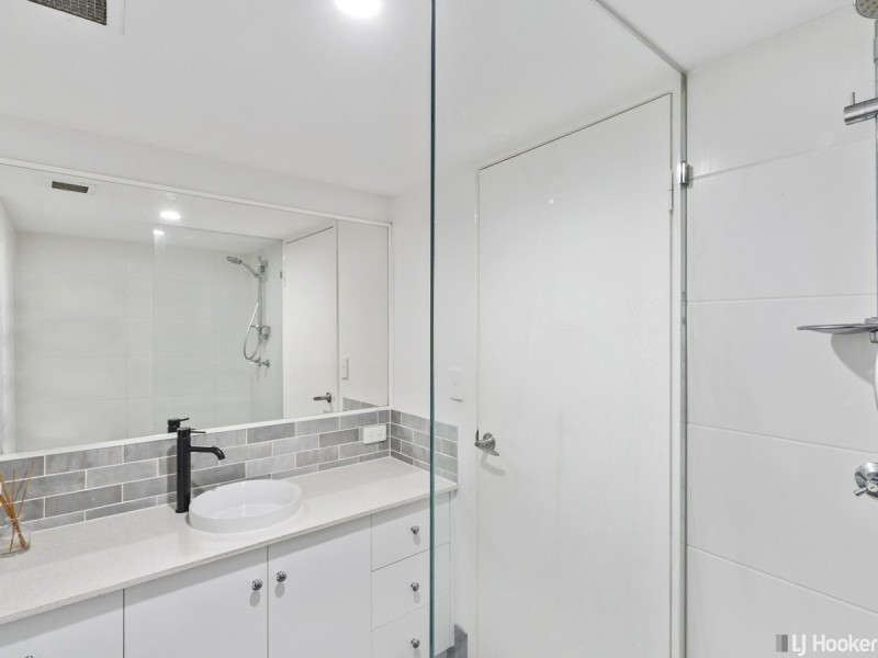 9/7-9 Robert Street, Labrador QLD 4215