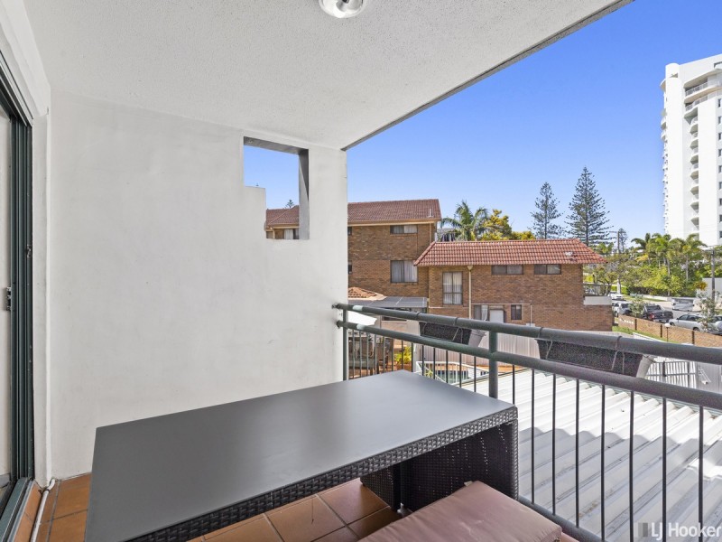 9/7-9 Robert Street, Labrador QLD 4215