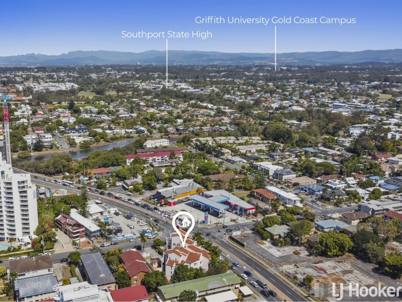 9/7-9 Robert Street, Labrador QLD 4215