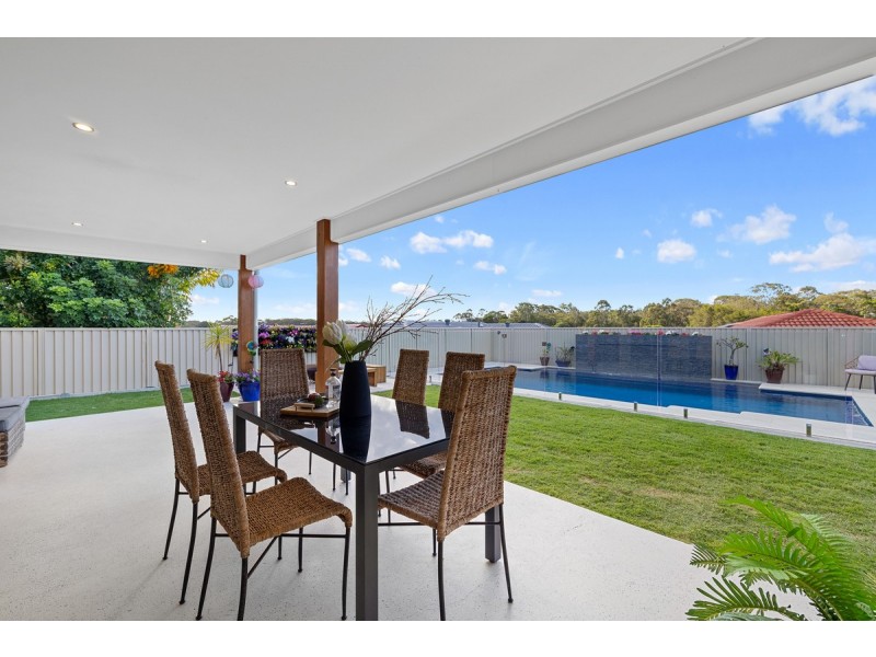 48 Bailey Road, Birkdale QLD 4159