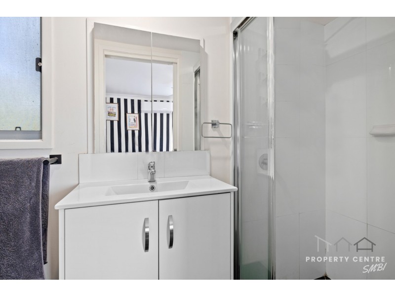 21 Stradbroke Drive, Russell Island QLD 4184