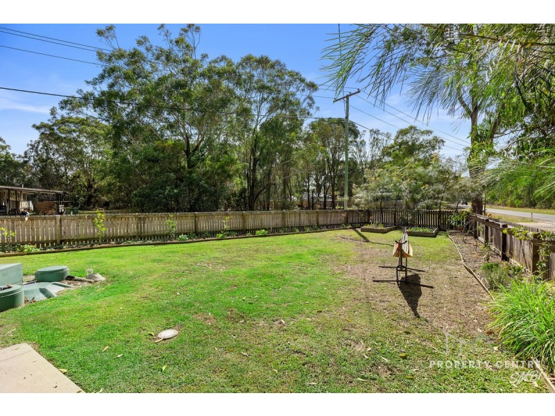 21 Stradbroke Drive, Russell Island QLD 4184