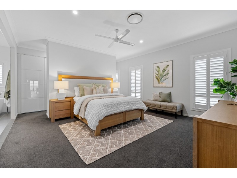 379 Esplanade, Manly QLD 4179