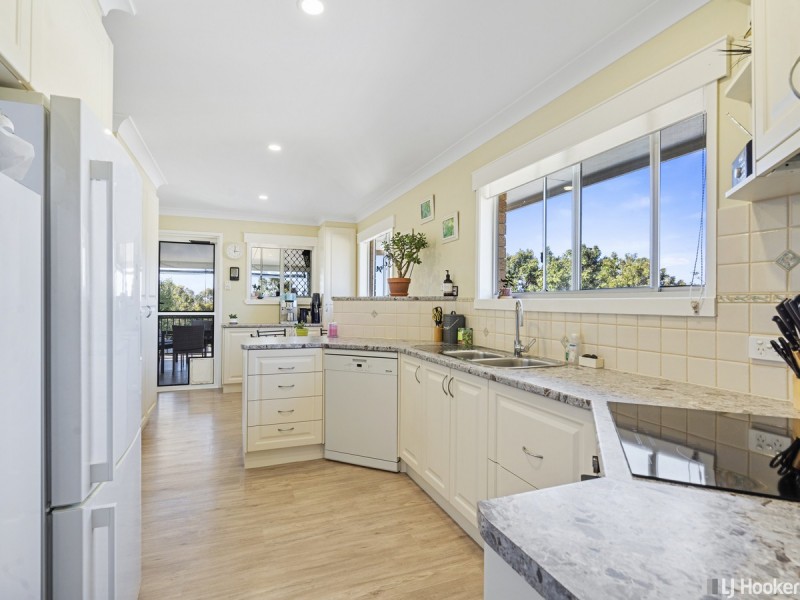 10 Blaxland Street, Capalaba QLD 4157