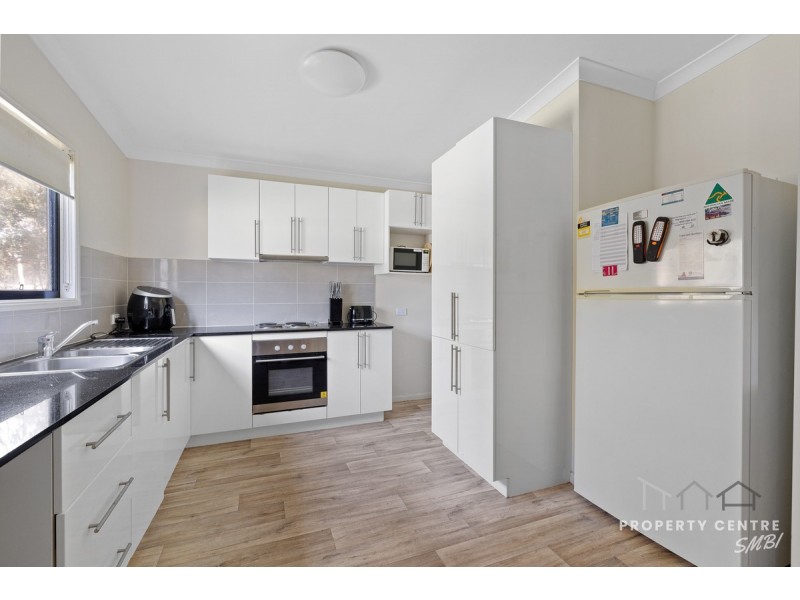 21 Wentworth Parade, Russell Island QLD 4184