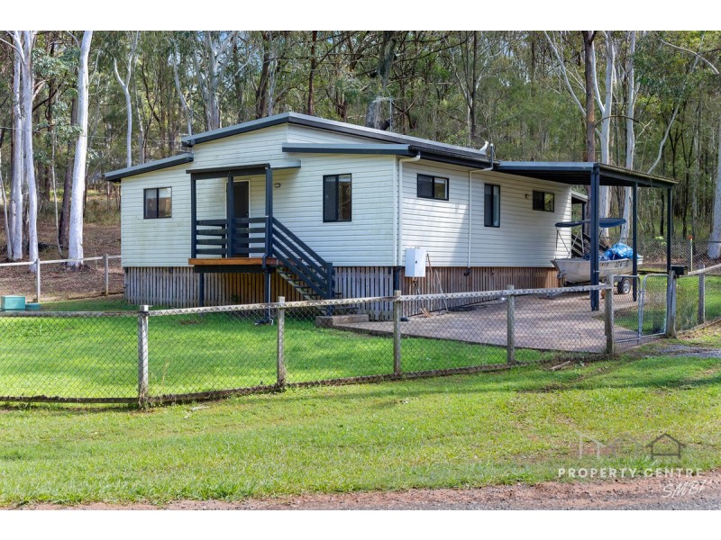 21 Wentworth Parade, Russell Island QLD 4184