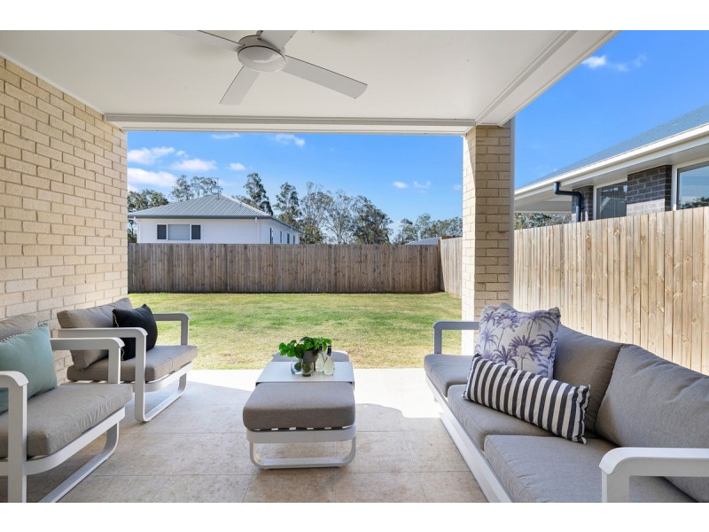 3 Banks Way, Logan Reserve QLD 4133