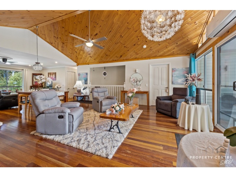 6-8 Oxley Avenue, Russell Island QLD 4184