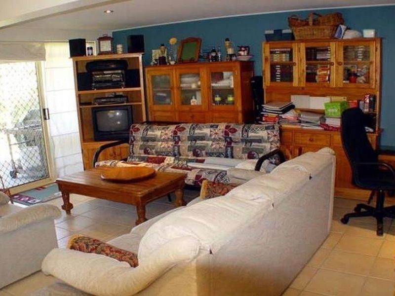 4 St Andrews Avenue, Birkdale QLD 4159