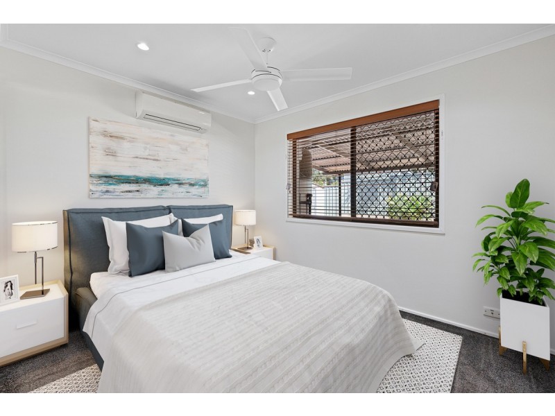 1 Sandpiper Street, Wellington Point QLD 4160