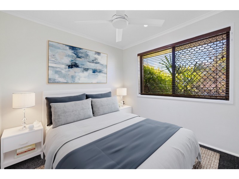 1 Sandpiper Street, Wellington Point QLD 4160