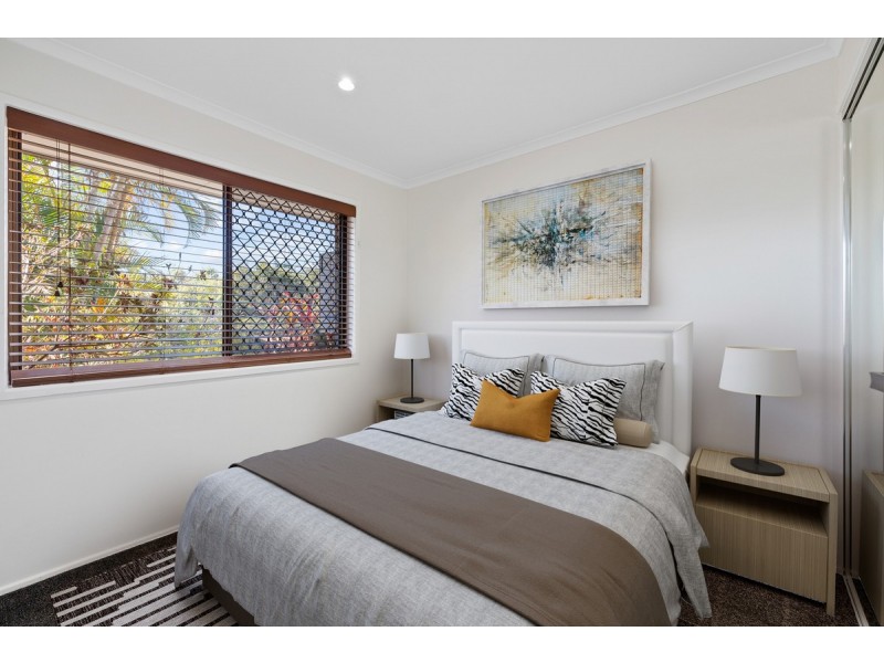 1 Sandpiper Street, Wellington Point QLD 4160