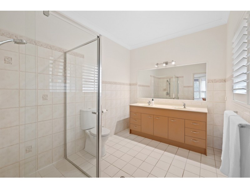 67 Collingwood Road, Birkdale QLD 4159