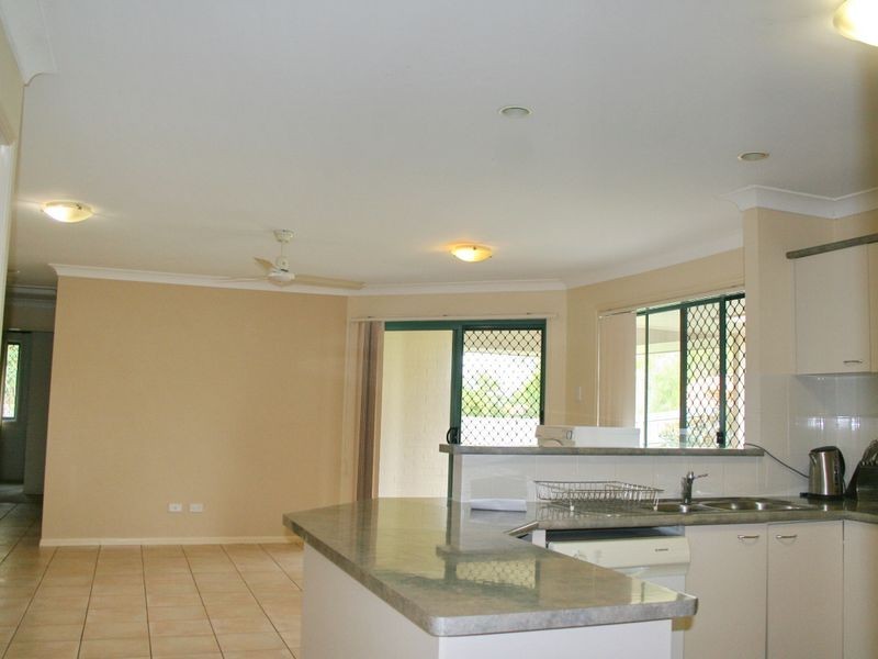 101 Bunker Road, Victoria Point QLD 4165