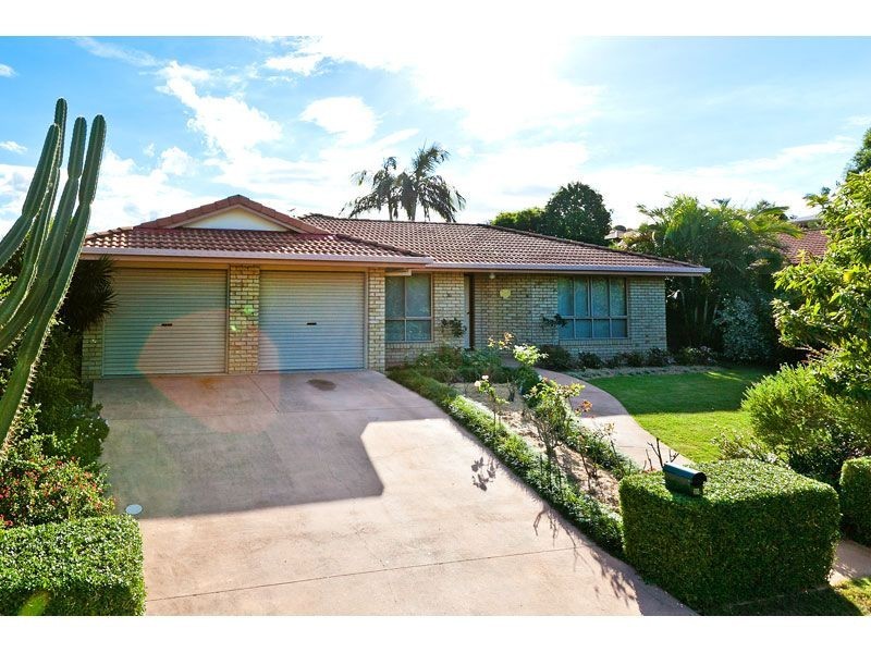 35 Manor Drive, Wellington Point QLD 4160